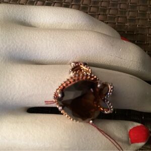 Exquisite Gold and Brown Gemstone Ring